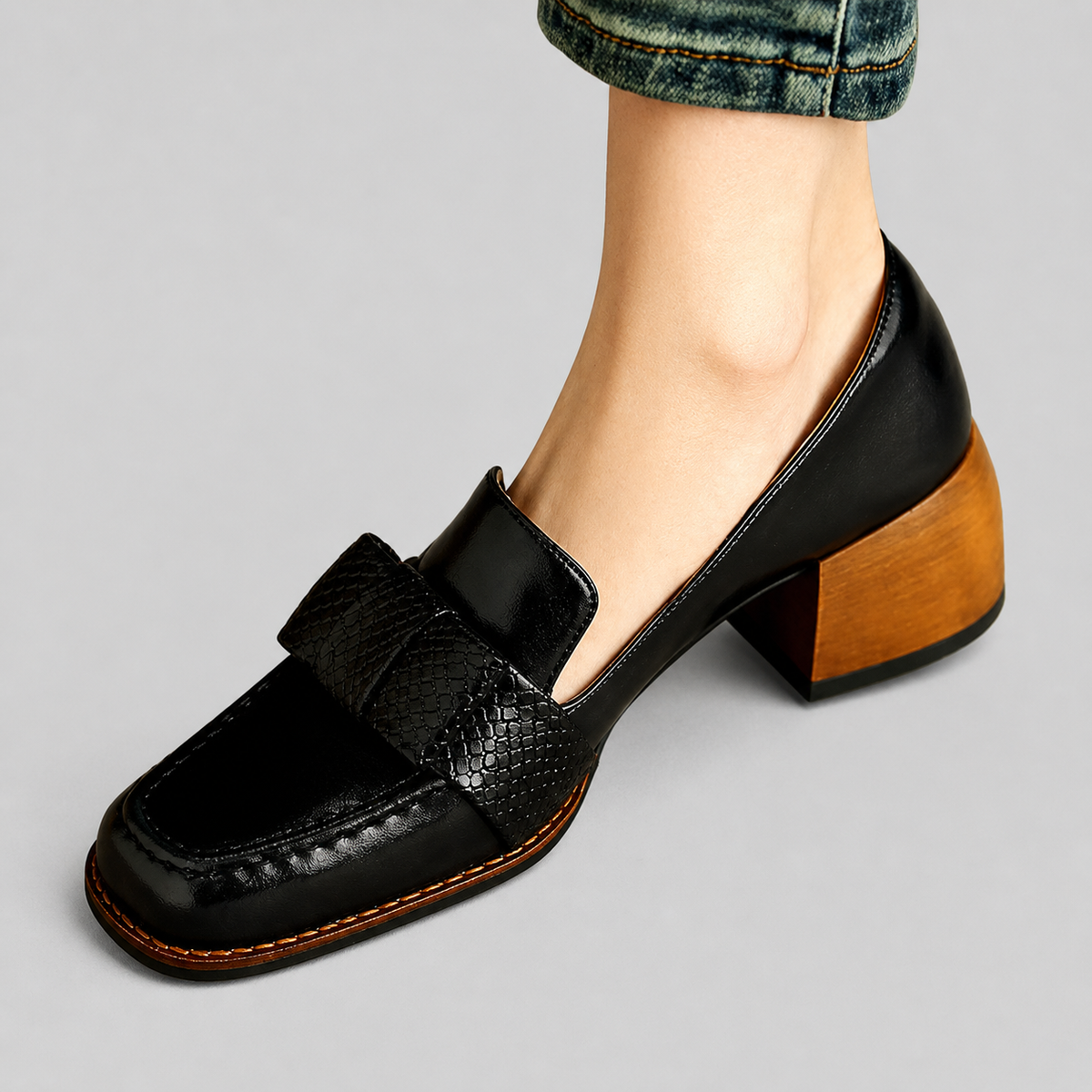Contessa | Knot Loafers