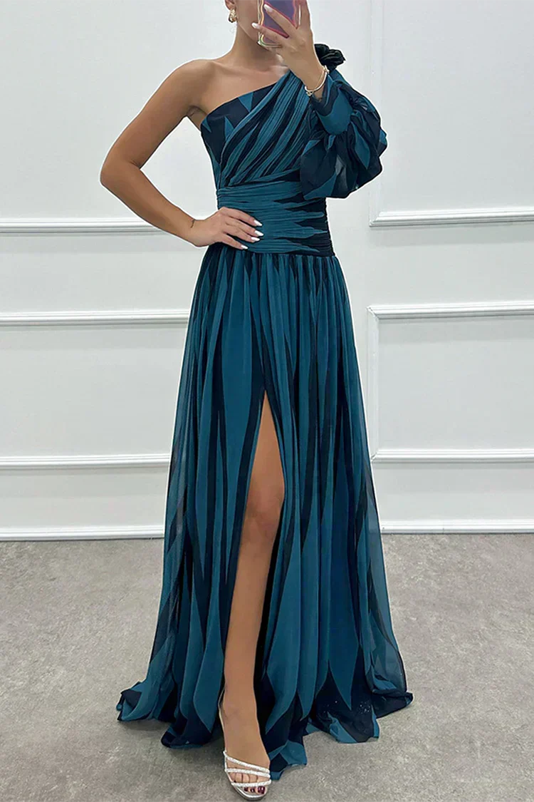 Lucia | One-Shoulder Striped Maxi Dress