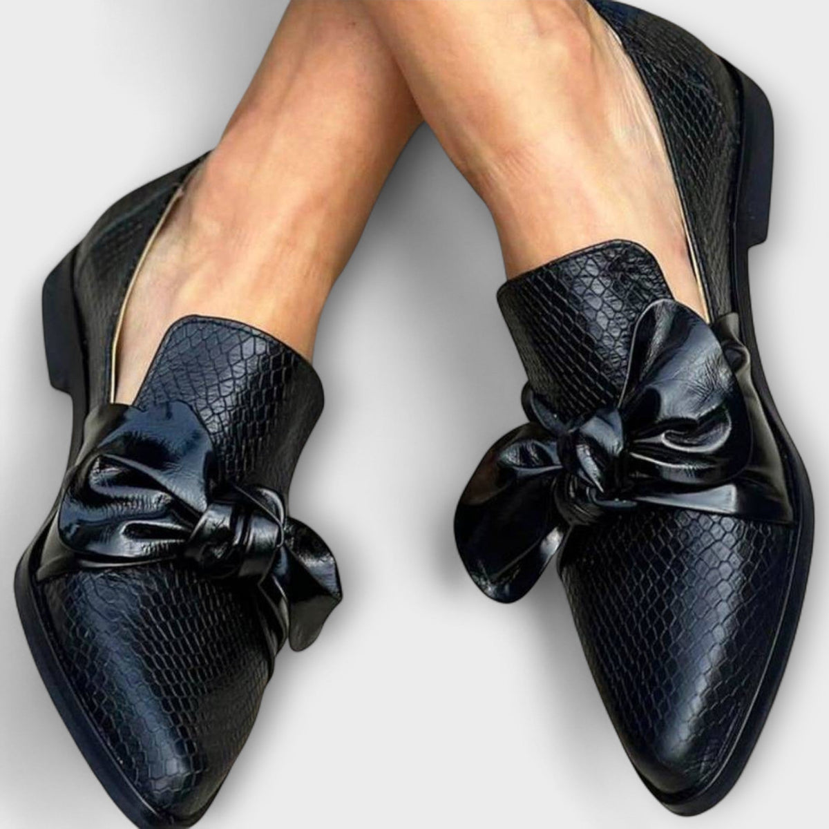 Claudia | Knot Loafers