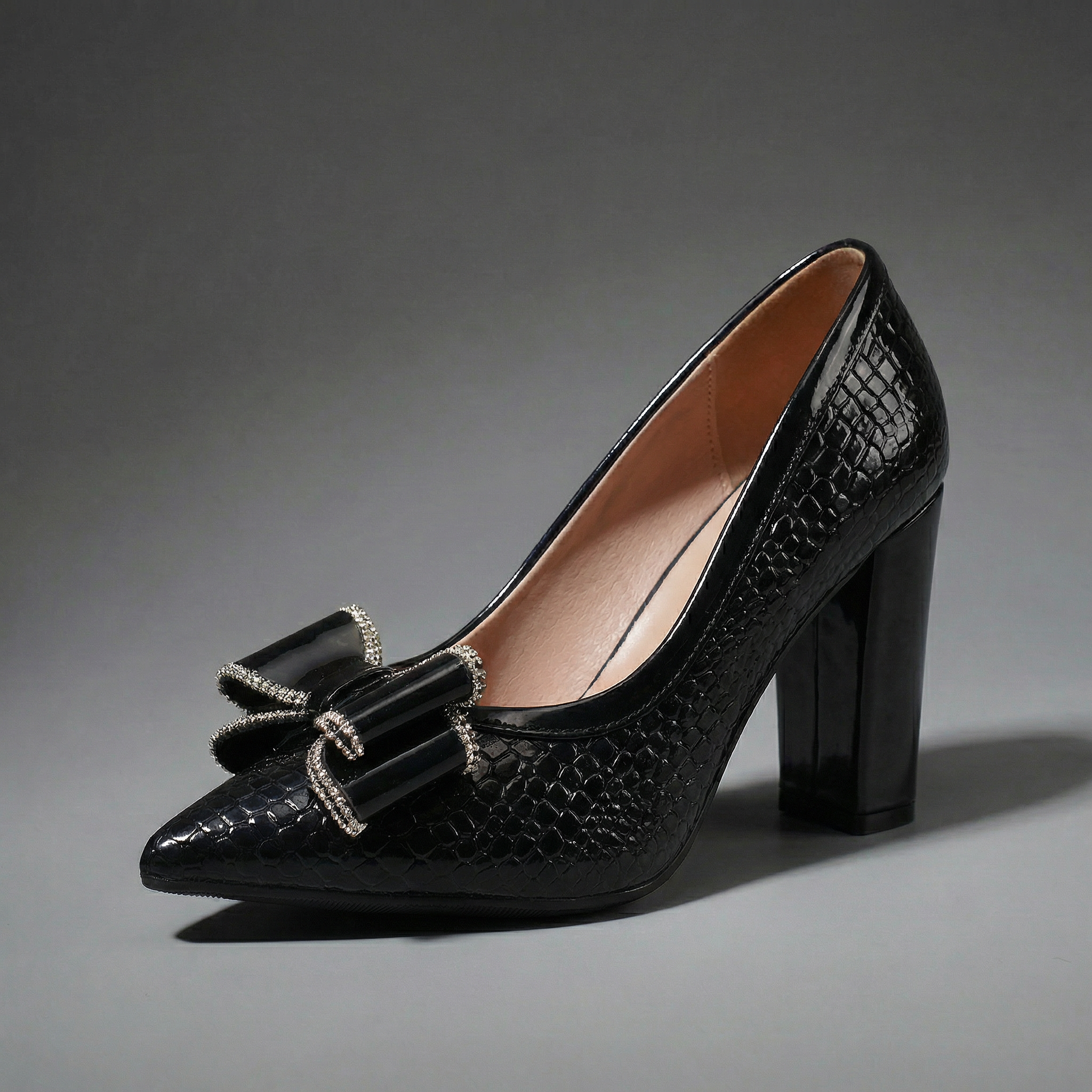 Camilla | Croc-Embossed Bow Pump