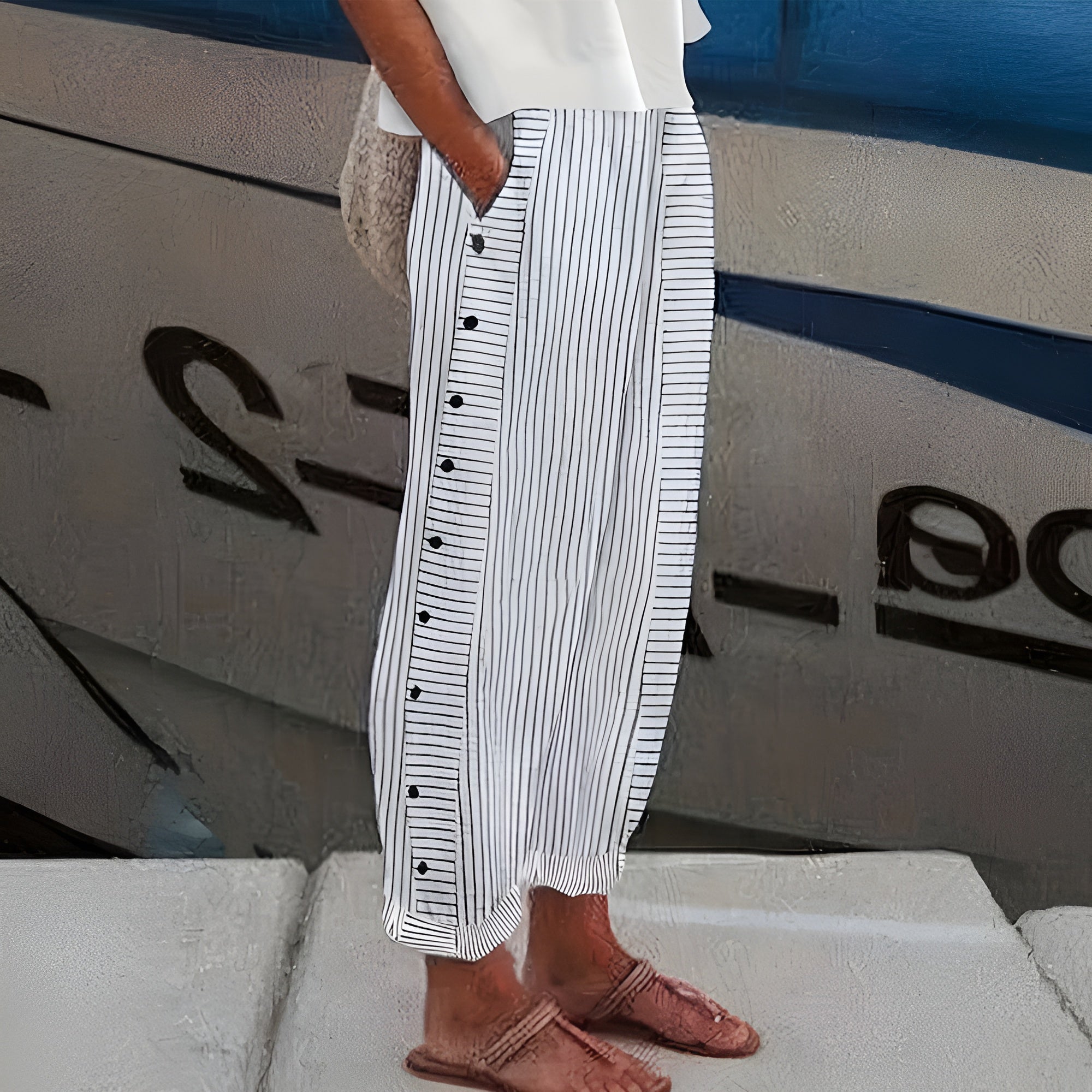 Ava | Straight-Leg Pants with Side Pockets