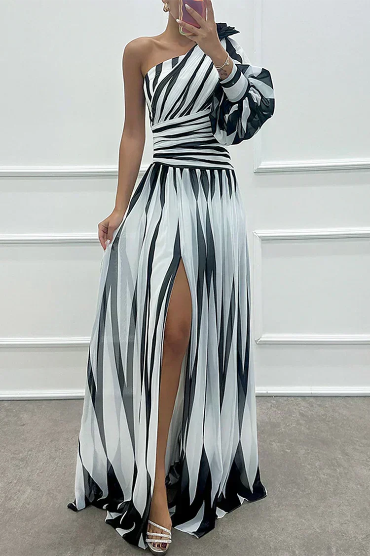 Lucia | One-Shoulder Striped Maxi Dress