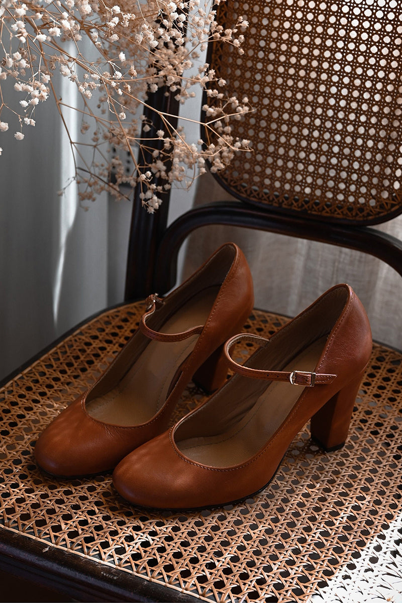 Elizabeth | Comfortable Low-Heel Sandals