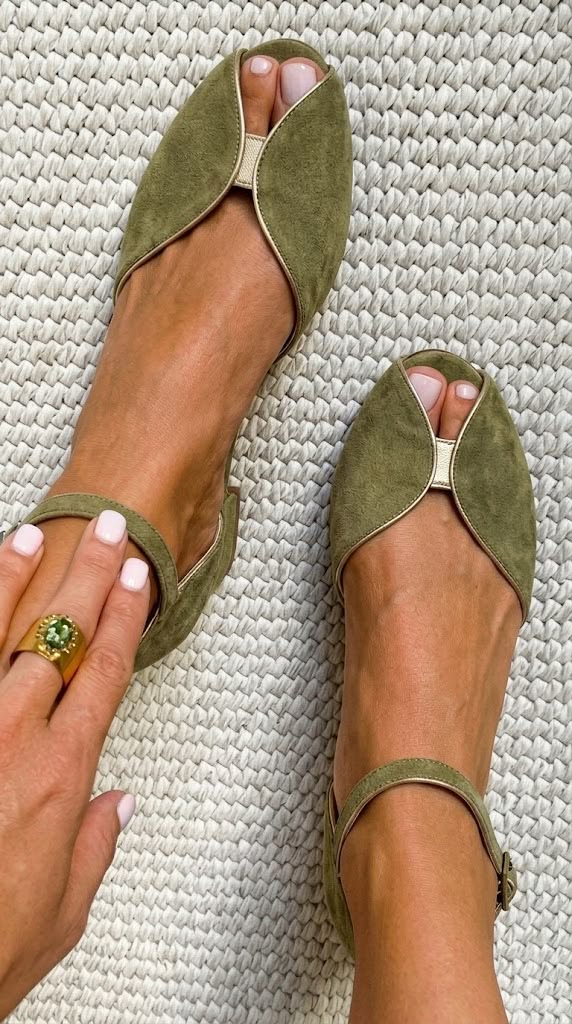 Mia | Elegant Sage Green Sandals