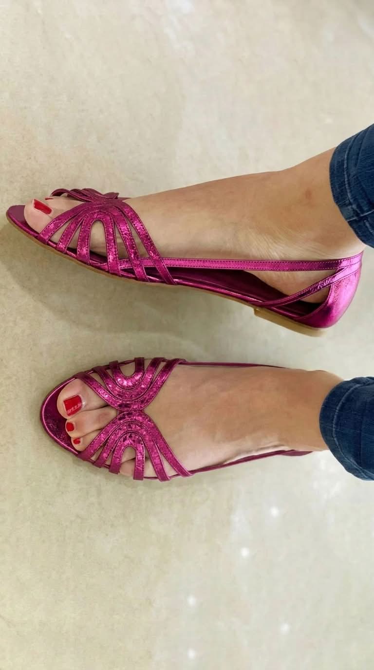Chloe | Golden Light Sandals