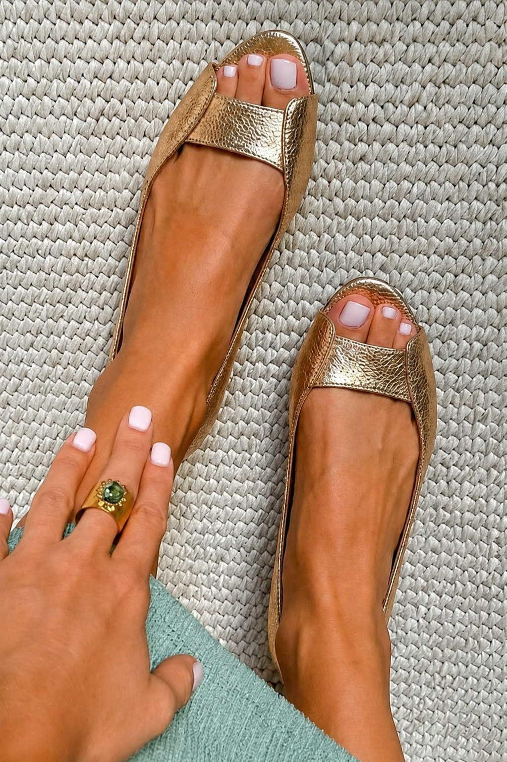 Evelyn | Chic Comfort Golden Sandals