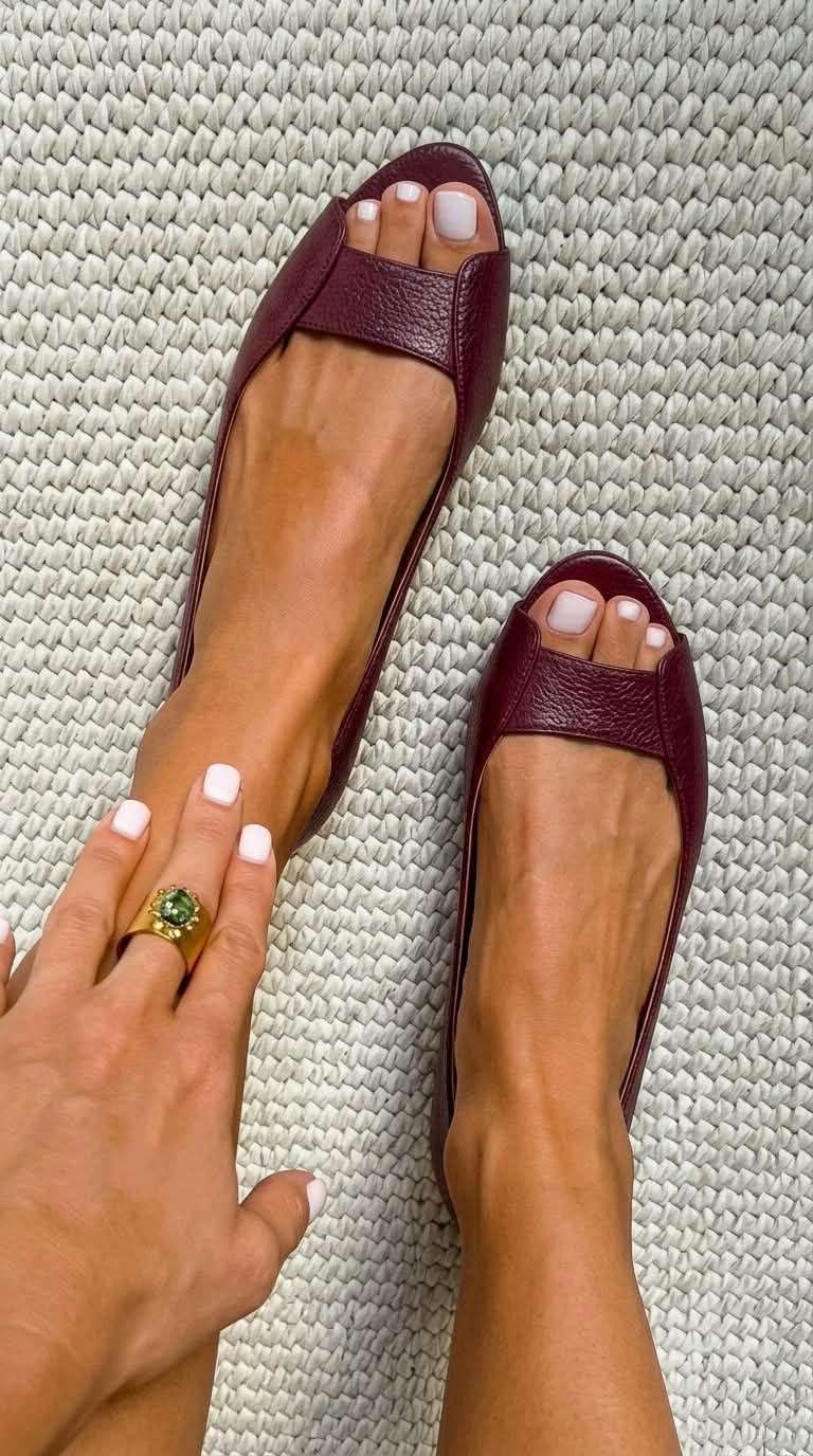 Evelyn | Chic Comfort Golden Sandals