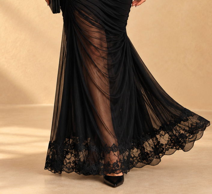 Vivienne | Black Lace Maxi Dress