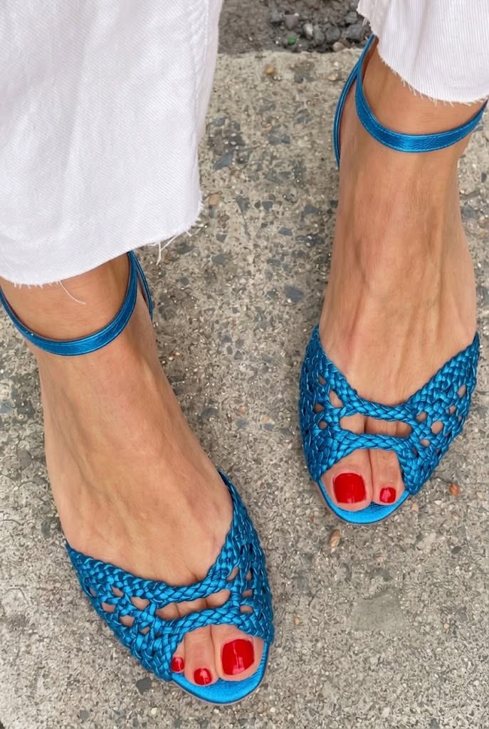 Abigail | Woven Gold Sandals